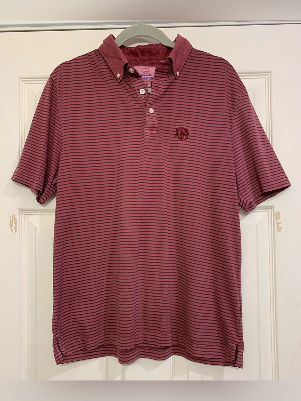Thomas Dean Texas A&M College Maroon Striped Medium Polo.                   3345